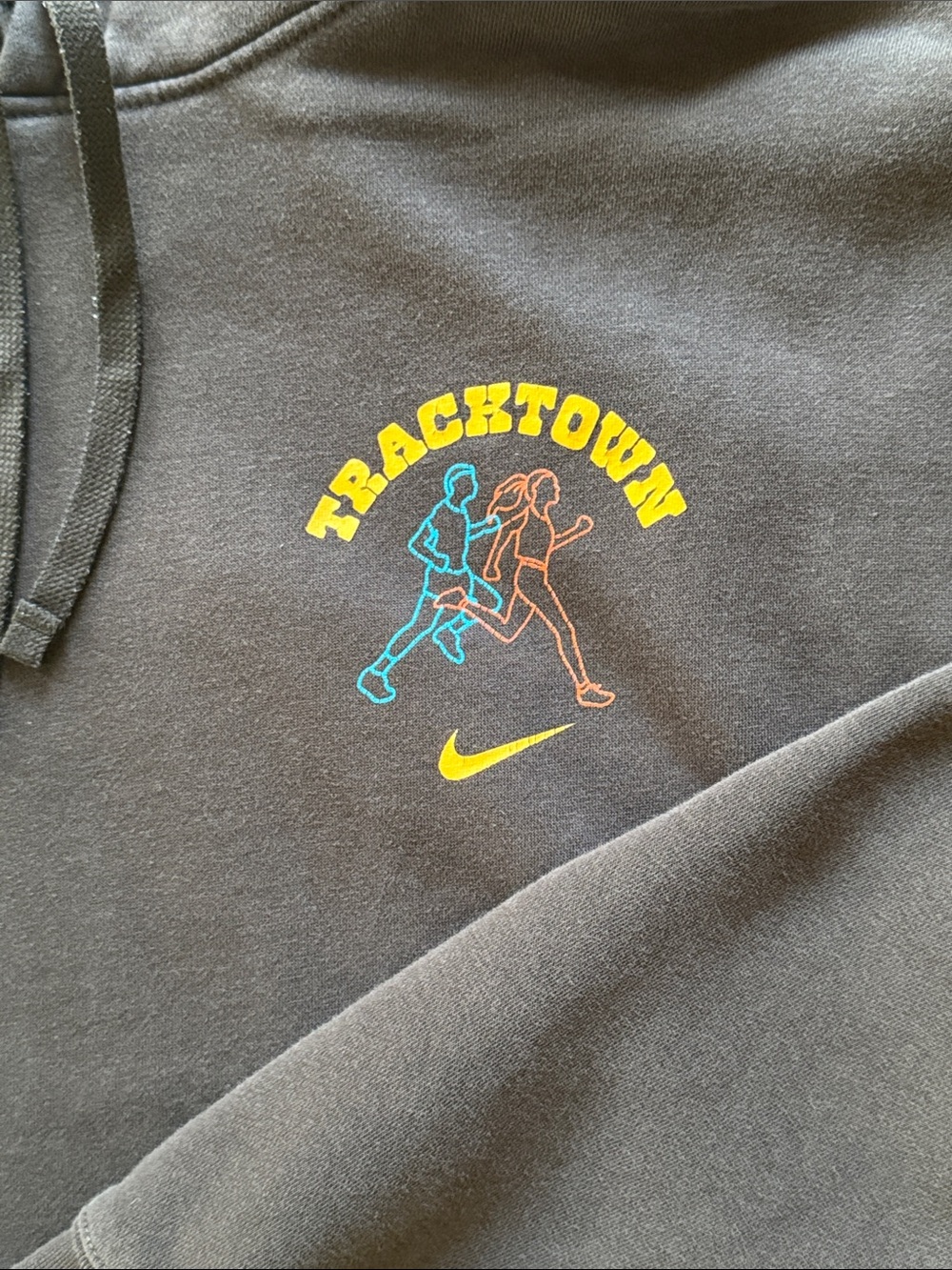 Nike Brown Hooded Sweatshirt with Tracktown Graphic - Picture 2 of 7